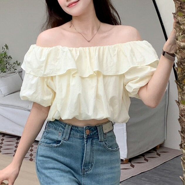乐天商城 - オフショルダー フリル クロップド丈 パフスリーブ ブラウス トップス レディース 女性 夏 サマー ぽわん袖 パフ袖 無地 単色 肌見せ ヘルシー 抜け感 可愛い フェミニン ガーリー スイート 大人っぽい 大人女子 着映え デイリー おでかけ デート