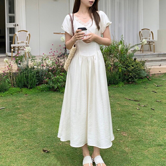 Rakuten - 2WAY Vネック レース パフスリーブ オフショルダー ロング ワンピース レディース 女性 夏 サマー 単色 無地 スタイルアップ ロング丈 ぽわん袖 肌見せ 着映え トレンド フェミニン スイート 可愛い おしゃれ 大人っぽい おでかけ デート