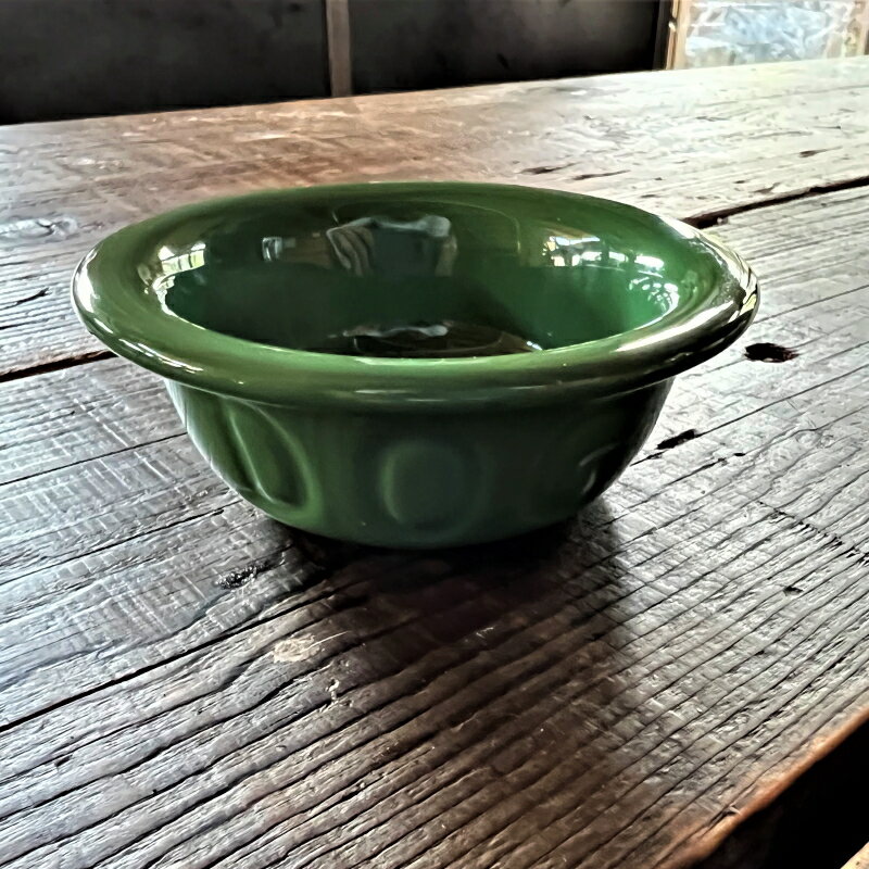 BAUER POTTERY DEMI DOG BOWLSpruceスプルース(犬用食器) バウアーポッタリー 【数量限定！送料無料！】【12時までの御注文で即日発送】【おかげさまで信頼の20周年】