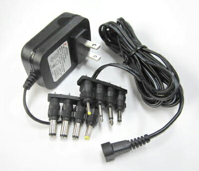 入力：100-240VAC 50/60Hz 出力：3VDC/2.0A DCプラグ：2.5mmモノ（A) 　　　　　3.5mmモノ（B) 　　　　　5.0x2.1mm（D) 　　　　　5.5x2.5mm（G) 　　　　　3.5x1.35mm（H) 　　　　　4.0x1.7mm（I) 　　　　　5.5x1.5mm（N) 　　　　　2.35x0.75mm（S) 電極性：取り付けによる 安全規格：PSE 本体サイズ：約69×42.5×33mm 本体重量：約85g