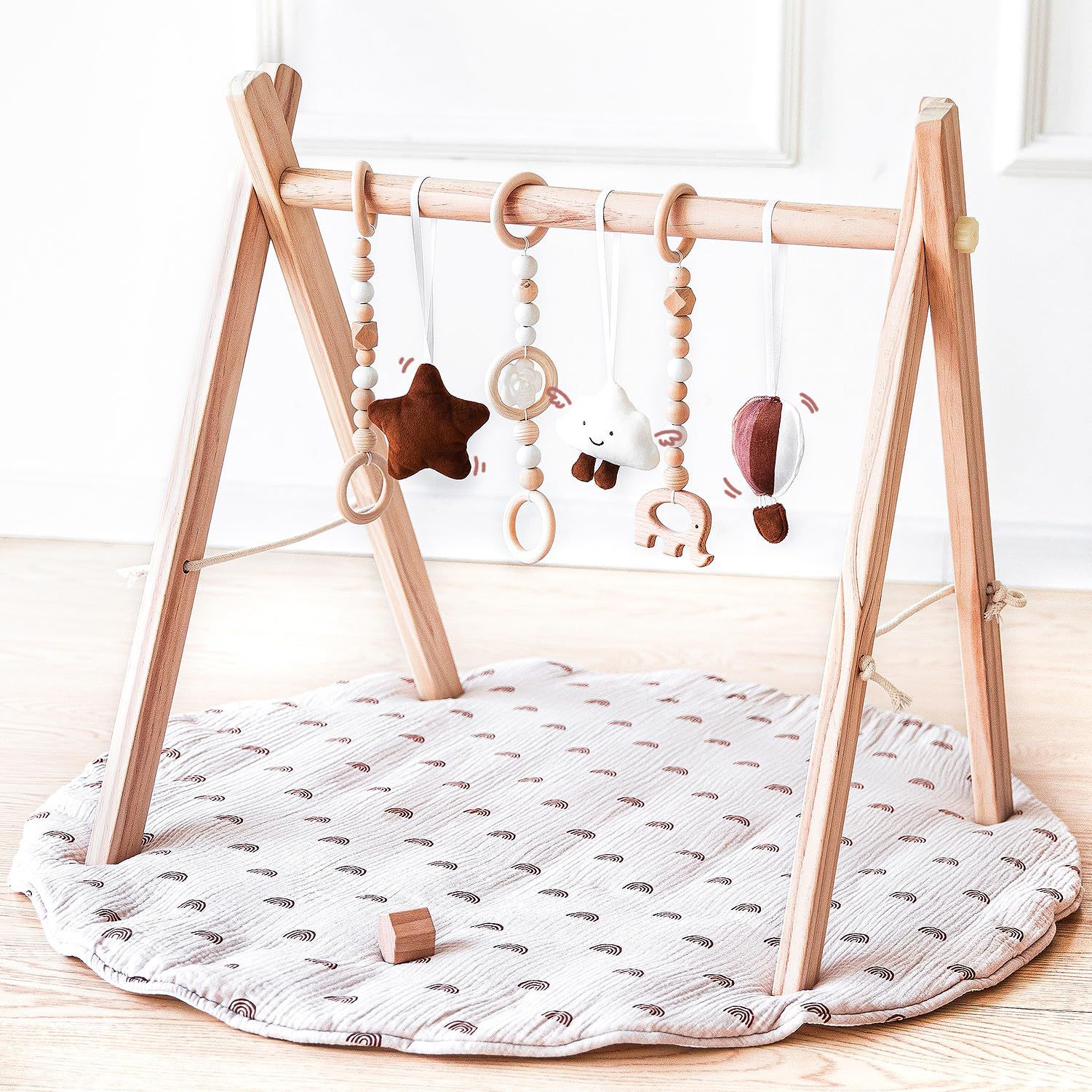 Baby Gym - 木製 ベビージム 3つのジム玩具 折りたたみ式 プレイジム 吊るし棒 赤ちゃんの発育玩具