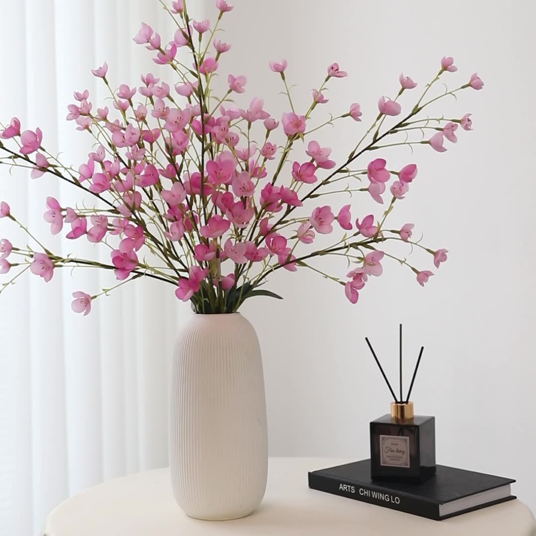 スズラン 造花 4本セット スズランブーケ スズランの花束 リアルタッチ 枯れない花 フラワーアレンジメント 誕生日 母の日 お見舞い プレゼント 部屋 インテリア造花 撮影道具 全長さ95cm