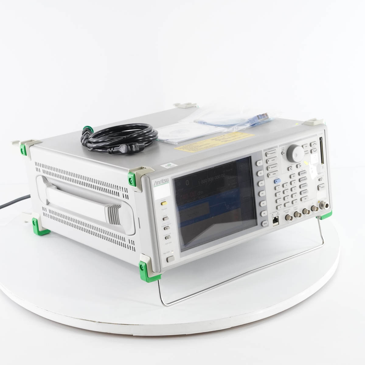 【中古】[JB]現状販売 Anritsu MG3700A Vector Signal Generator ベクトル信号発生器 ベクトルシグナルジェネレーター OPT 002 021 ...[05336-0135]