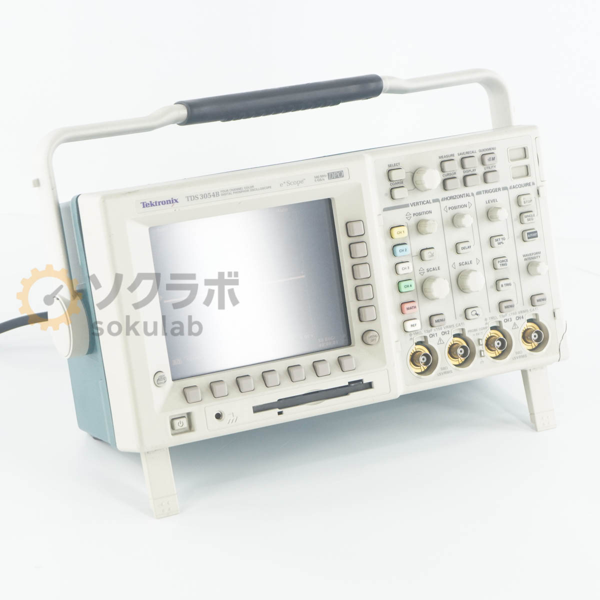 型番補足：TDS3054B e*Scope シリーズ・商品・ブランド名：DPO TDS3000B 仕様：500MHz 5GS/s 4ch【保証なし】全ての機能が動作するか等の詳細な状態が分かりかねるため現状販売とさせていただきます。 通電した場合は、通電した状態の写真を掲載しておりますので写真にてご確認ください。 現状での販売となりますので、記載の有無に関わらず保証は一切おつけ出来ませんのでご了承ください。 詳細は写真にてご確認ください。【当商品について】500MHz 5GS/s 4ch【外観・動作・補足コメント】傷や汚れがあります。ボタンに傷や汚れがあります。本体の角が破損しております。反応しないボタンが多数あります。CH1~4や波形OFFボタンも反応しないため波形のON/OFF操作ができません。電源コードは付属いたしません。【サイズ】高さ23.00cm×幅37.00cm×奥行16.00cm　重さ約4.00kg【サイズ補足】