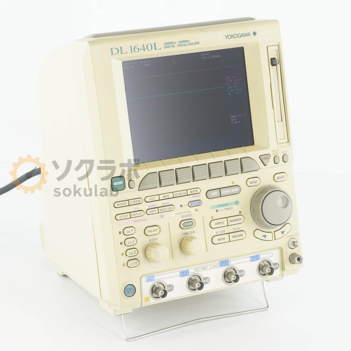 型番補足：701620-AC-M-J3/B5/C1 仕様：200MHz 200MS/s【保証あり】開発機関や研究所等から動作品として入荷いたしました。 当店では校正は行なっておりませんので、校正期限内レベルの精度・確度を保証するものではございません。 あくまでも中古品としてご理解の上、ご購入ください。 詳細は写真にてご確認ください。【当商品について】200MHz 200MS/s MODEL：701620 SUFFIX：-AC-M-J3/B5/C1【外観・動作・補足コメント】傷や汚れがあります。底面のゴム足が一つ欠品しております。正常な波形を確認いたしました。電源コードは付属いたしません。【サイズ】高さ28.00cm×幅22.00cm×奥行27.00cm　重さ約5.00kg【サイズ補足】