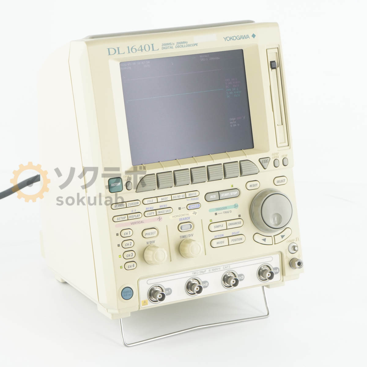 型番補足：701620-AC-M-J3/B5/P4/C10/7N 仕様：200MHz 200MS/s【保証あり】開発機関や研究所等から動作品として入荷いたしました。 当店では校正は行なっておりませんので、校正期限内レベルの精度・確度を保証するものではございません。 あくまでも中古品としてご理解の上、ご購入ください。 詳細は写真にてご確認ください。【当商品について】200MHz 200MS/s MODEL：701620 SUFFIX：-AC-M-J3/B5/P4/C10/7N【外観・動作・補足コメント】傷や汚れがあります。底面のゴム足が欠品しております。波形が表示されることを確認いたしました。電源コードは付属いたしません。【サイズ】高さ27.00cm×幅22.00cm×奥行28.00cm　重さ約5.00kg【サイズ補足】