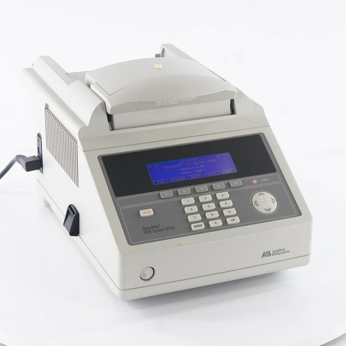 【中古】[DW]8日保証 Applied Biosystems 9700 GeneAmp PE PCR System Thermal Cycler サーマルサイクラー PCRシステム 電源コード [ST04261-0014]