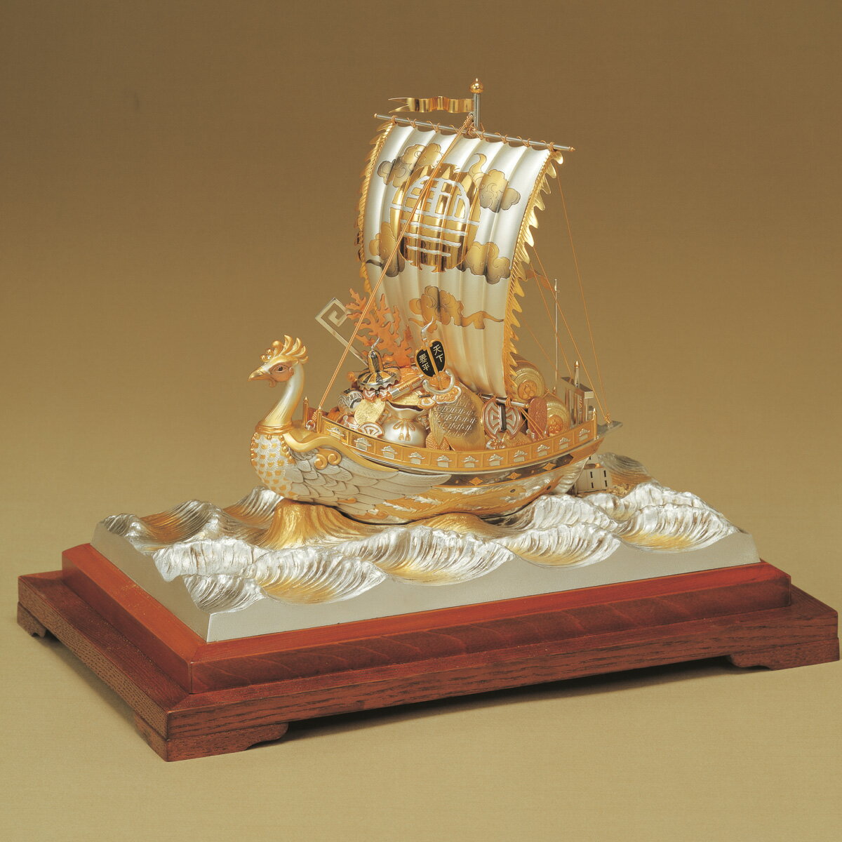 【LINE友達で300円OFFクーポン】 銀製 宝船 鳳凰 A 800g ( 武比古 プレート名入れ有料 木札名入れ有料 置物 七福神 恵比寿 大黒 幸運 東京...