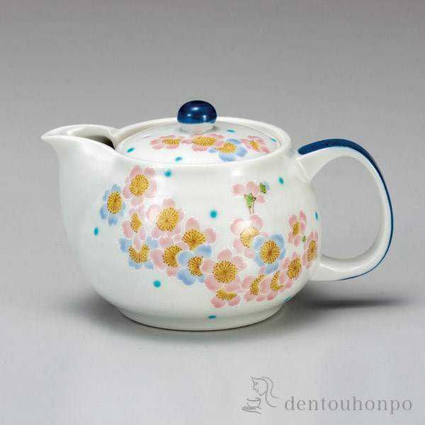 ＼LINE友達で300円OFFクーポン／ 九谷焼 ポット急須 桜 網付 ( ティーポット お茶 セット 日本茶 おすすめ 九谷焼 結婚 出産 内祝い 引き出物 金婚式 誕生日プレゼント 還暦祝い 古希 喜寿 米寿 退職 定年 プレゼント お祝い お返し お礼 2021 令和 両親 父 母 男性 女性 )