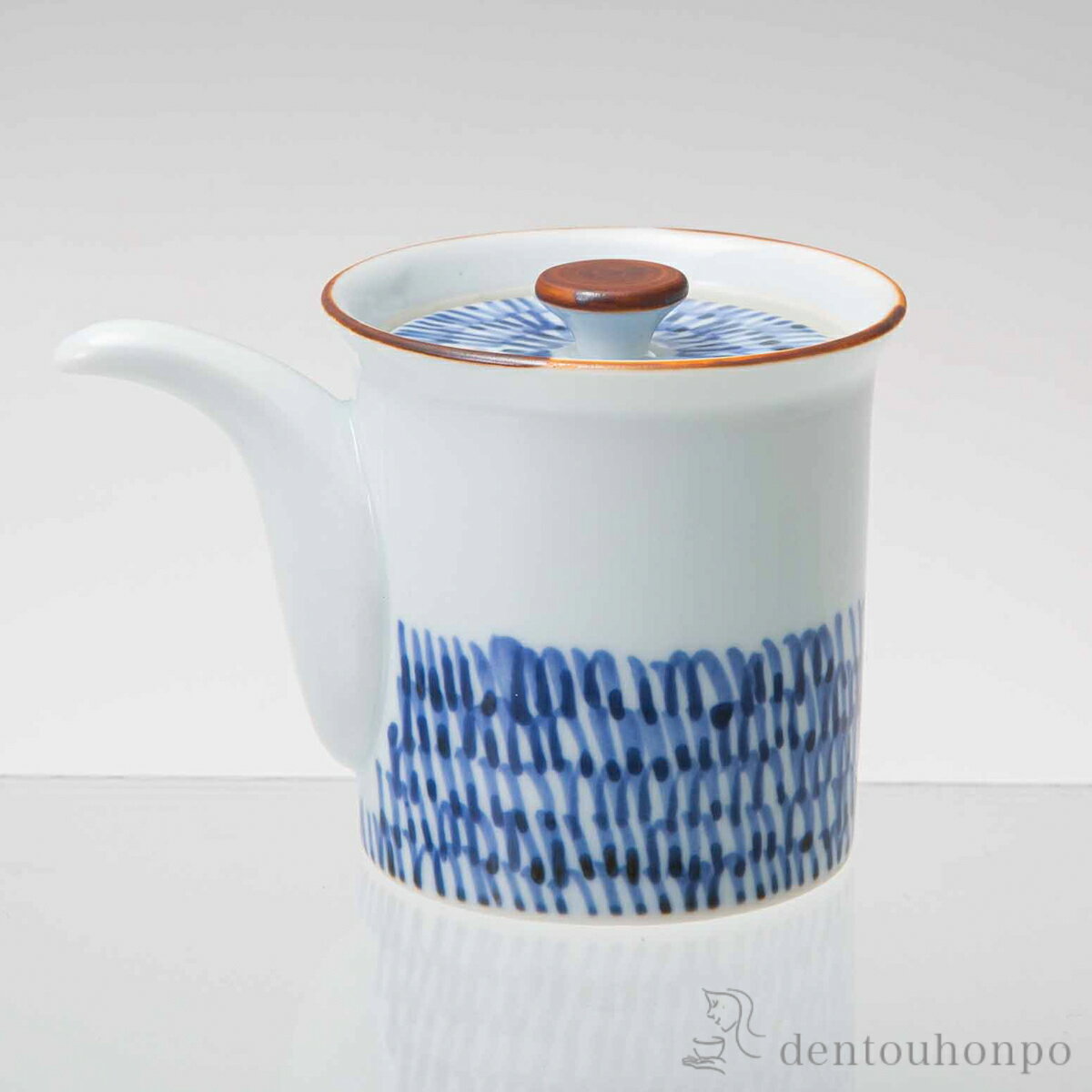 【LINE登録で300円クーポン】 染文様 汁次 みじん唐草 ( ソース入れ 醤油さし ガラス 液だれしない 魚 波佐見焼 結婚 出産 内祝い 引き出物 金婚式...