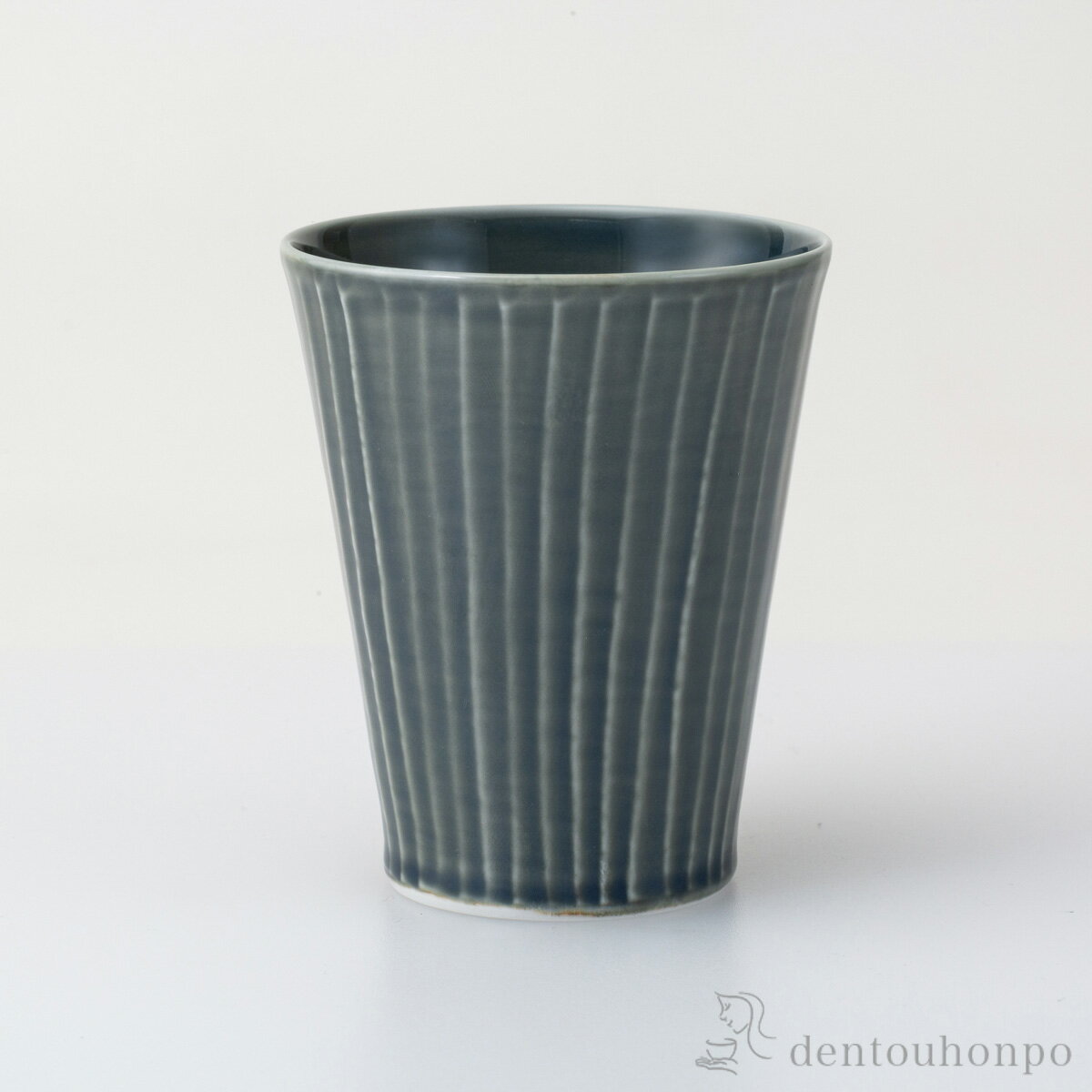 乐天商城 - 彫刻紋〈藍墨〉 ピルスナー 草林彫 ( 初任給 プレゼント 母の日 ビールグラス ビアグラス 保温 保冷 人気 波佐見焼 結婚 出産 内祝い 引き出物 金婚式 誕生日プレゼント 還暦祝い 古希 喜寿 米寿 退職 定年 プレゼント お祝い お返し お礼 令和 両親 父 母 男性 女性 )