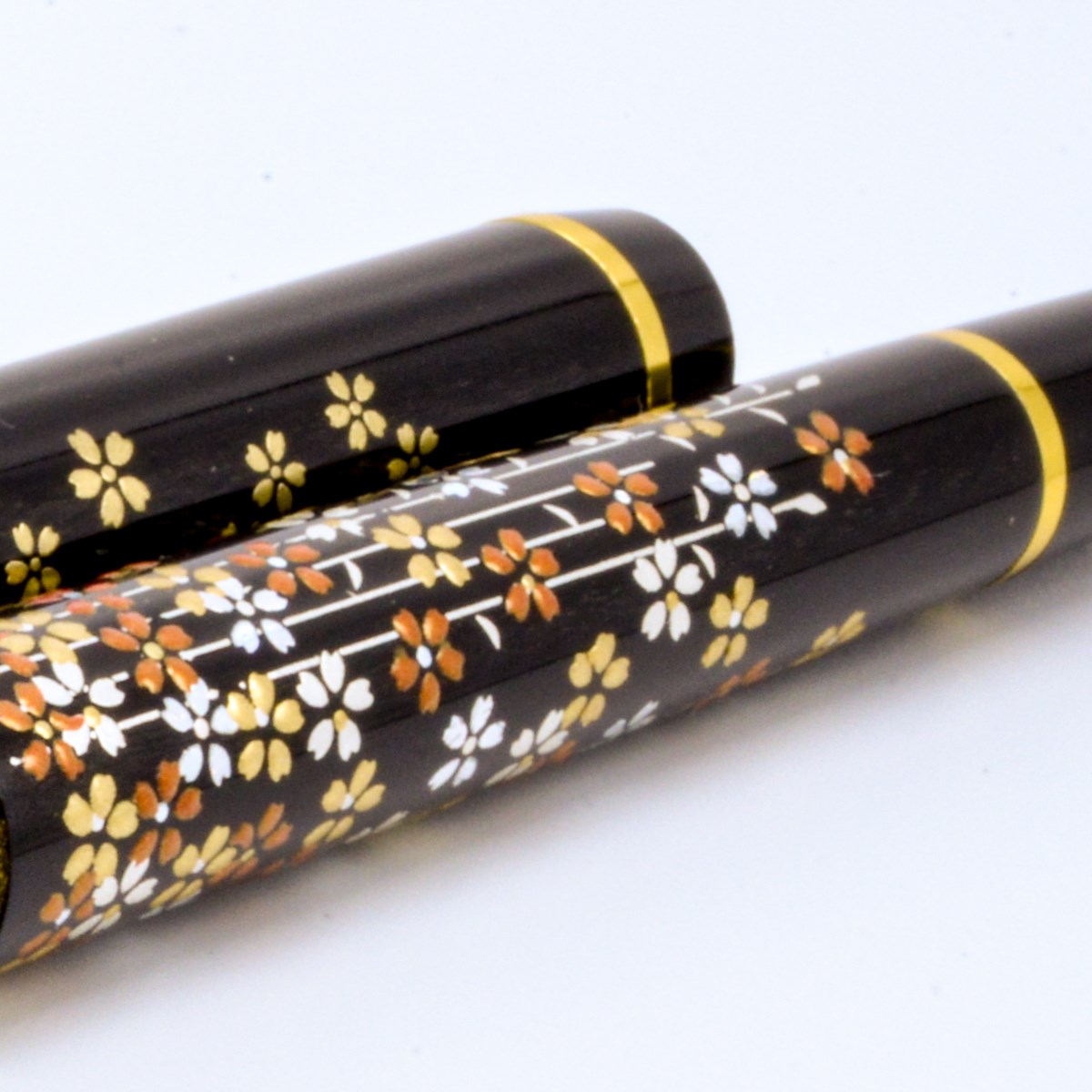 HG万年筆 桜 ( まんねんひつ インク付 文房具 万年ひつ 山中漆器 山中漆器 周年 創立 上場 竣工 誕生日プレゼント 還暦祝い 古希 喜寿 米寿 退職 定年 プレゼント お祝い お返し お礼 令和 両親 父 母 男性 女性 日本製 おすすめ おしゃれ かわいい 可愛い 人気 ) dentouhonpo-10015316 伝統本舗 サンプル画像3