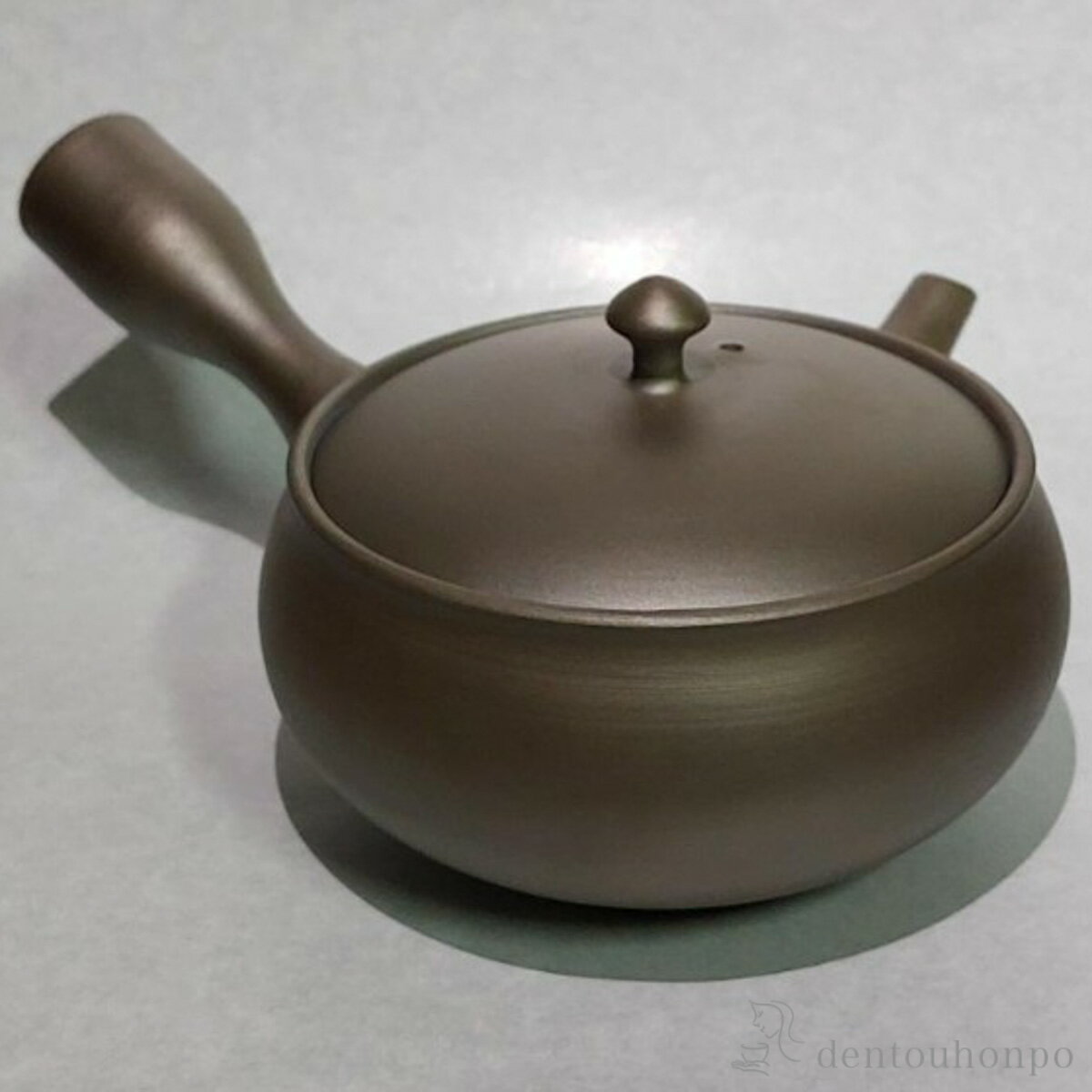 乐天商城 - 【11%OFFクーポン&P5倍 5/9 20~24時】 紫泥平形 急須 大 ( ティーポット お茶 煎茶 日本茶 おすすめ 萬古焼 結婚 出産 内祝い 引き出物 金婚式 誕生日プレゼント 還暦祝い 古希 喜寿 米寿 退職 定年 プレゼント お祝い お返し お礼 令和 両親 父 母 男性 女性 日本製 )