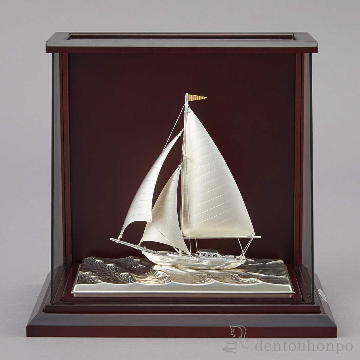 【5%OFFクーポン 本日23:59まで】 銀製 ヨット カッター 40g スロープケース ( プレート名入れ有料 木札名入れ有料 高級 コレクション 美術品 ...
