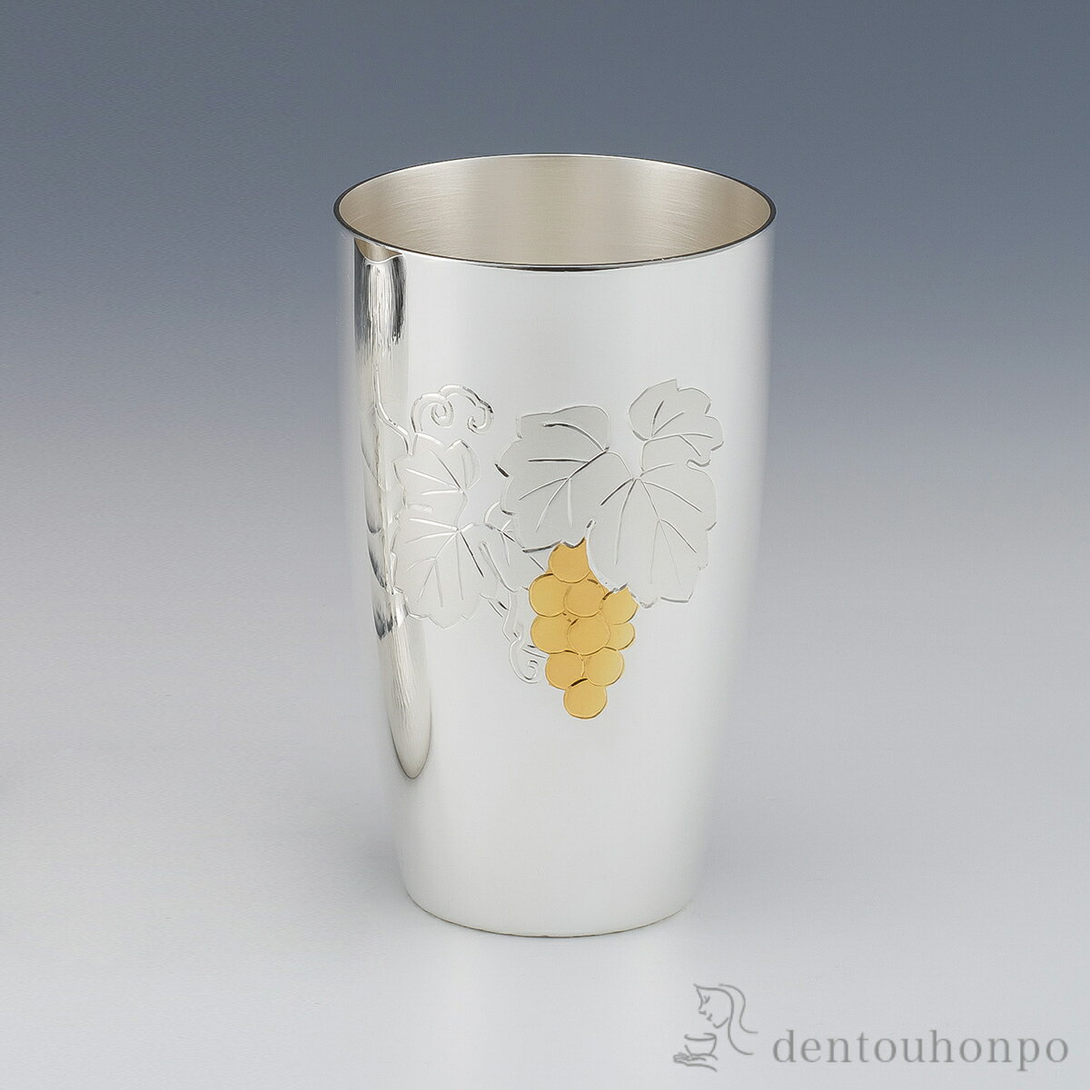 【5%OFFクーポン 本日23:59まで】 純銀 タンブラー 葡萄 145g ( 高級 コレクション 美術品 工芸品 伝統 東京銀器(銀工芸) 結婚 出産 内祝...