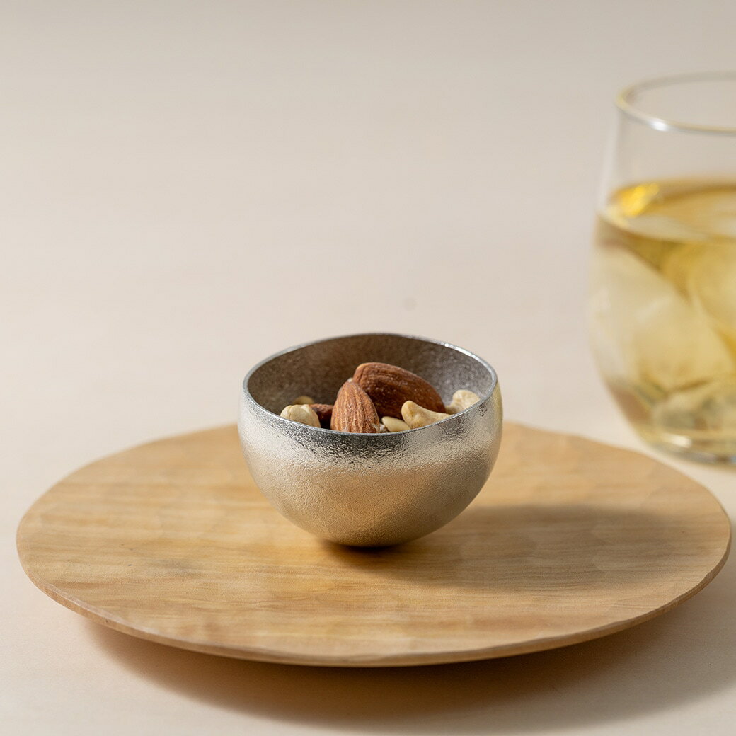 乐天商城 - 小鉢 Kuzushi Yure ミニ ( 能作 名入れ有料 初任給 プレゼント 母の日 和食 食器 おつまみ 朝食 料理 高岡銅器 結婚 出産 内祝い 引き出物 金婚式 誕生日プレゼント 還暦祝い 古希 喜寿 米寿 退職 定年 プレゼント お祝い お返し お礼 令和 )