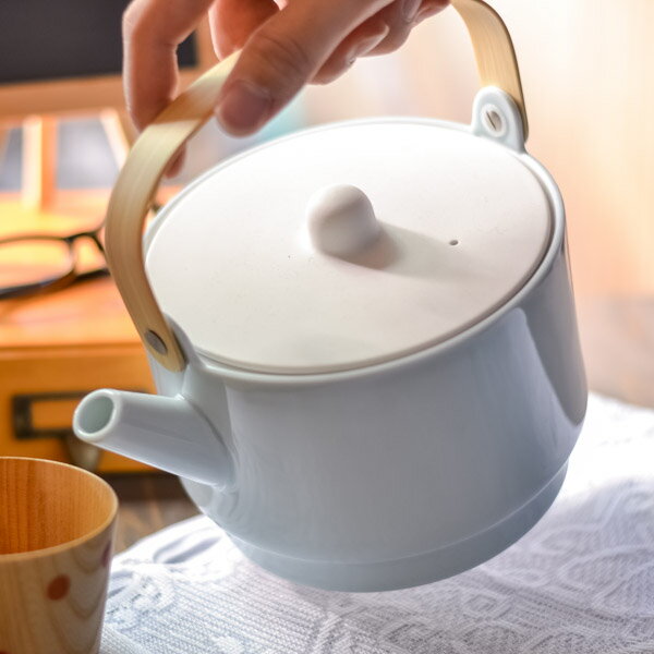 【5％OFFクーポン 本日23:59まで】 S＆B Tea Pot Light Blue 1個 ( 1616 / arita japan 父の日 早割 プレゼント 初任給 紅茶 ハーブティー 日本茶 ティーライフ 人気 有田焼 結婚 出産 内祝い 引き出物 金婚式 誕生日プレゼント 還暦祝い 古希 喜寿 米寿 退職 定年 )