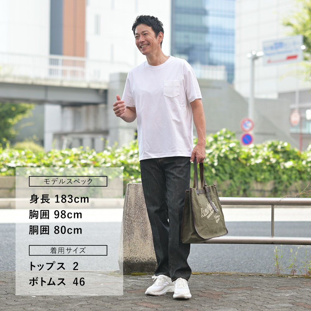 タトラス　　TATRAS 半袖Tシャツ メンズ クルーネックカットソー ピライノ PIRAINO ホワイト 白 コットンジャージー モノグラムパターン胸ポケット 左袖ブランドアイコン リラックスシルエット 国内正規品 でらでら公式 ブランド