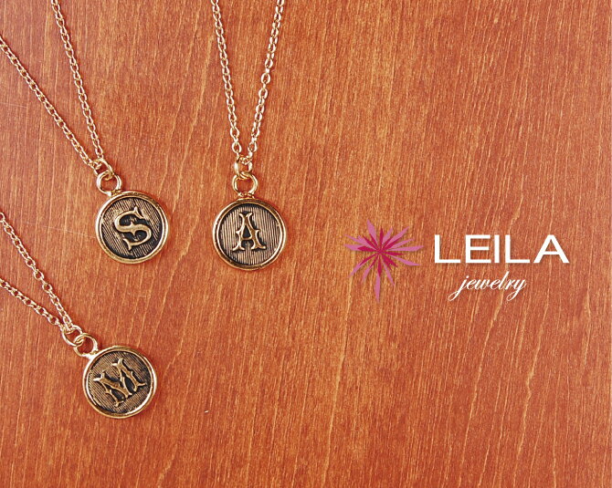 レイラジュエリー LEILA JEWELRY ヴィンテージ イニシャルネックレス VINTAGE　INITIAL NECKLACE イニシャル ネックレス ペンダント ネックレス 女性 レディース アクセサリー かわいい 可愛い お洒落 おしゃれ プレゼント ギフト 【西日本】