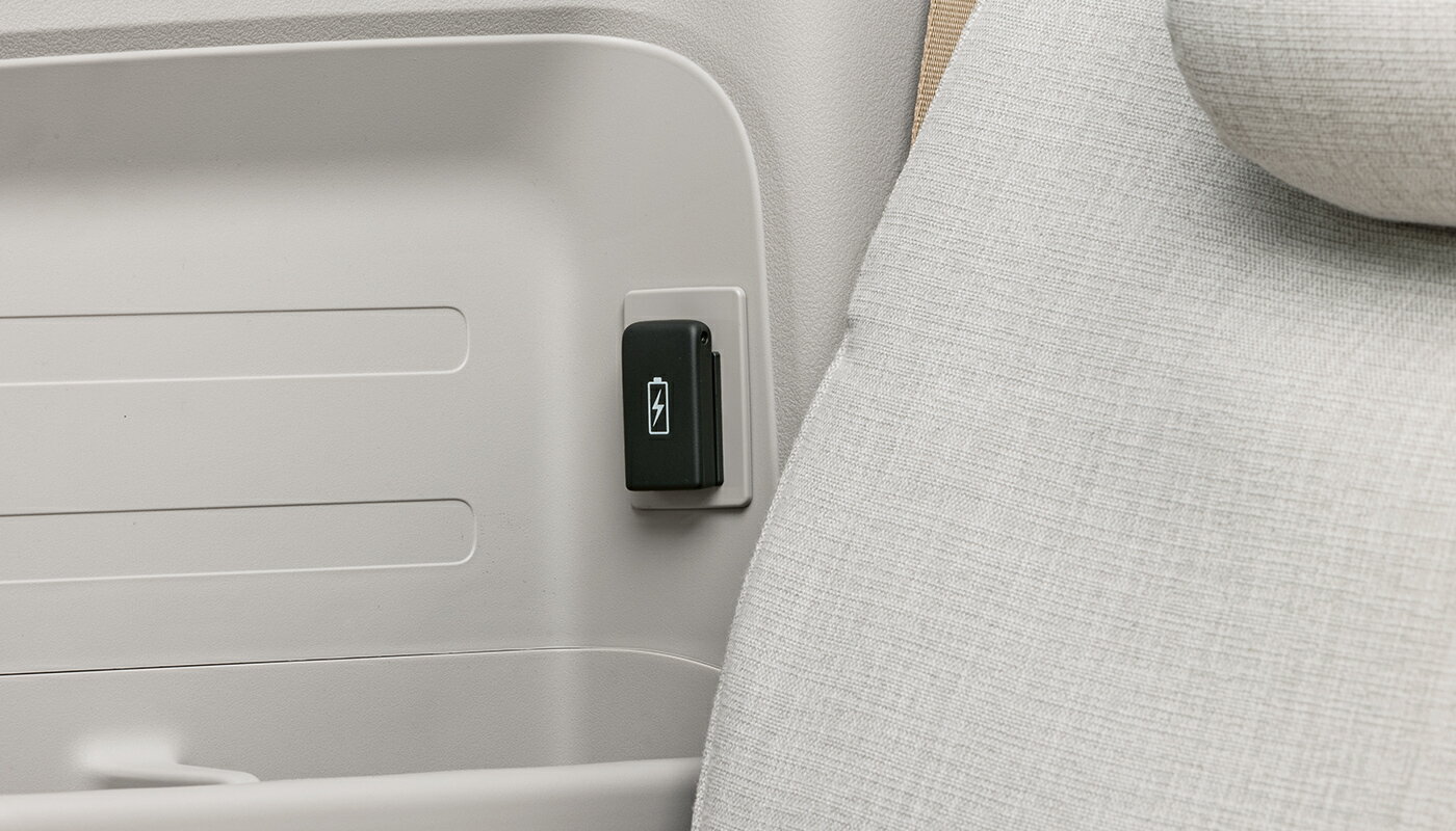 HONDA ホンダ USBチャージャー N-BOX用 08U57-32R-A21 旧品番08U57-32R-A20 | N-BOX NBOX Nボックス JF5 JF6 honda純正 ホンダ純正 充電 チャージャー 車 部品 パーツ アクセサリー 車用品 カー用品