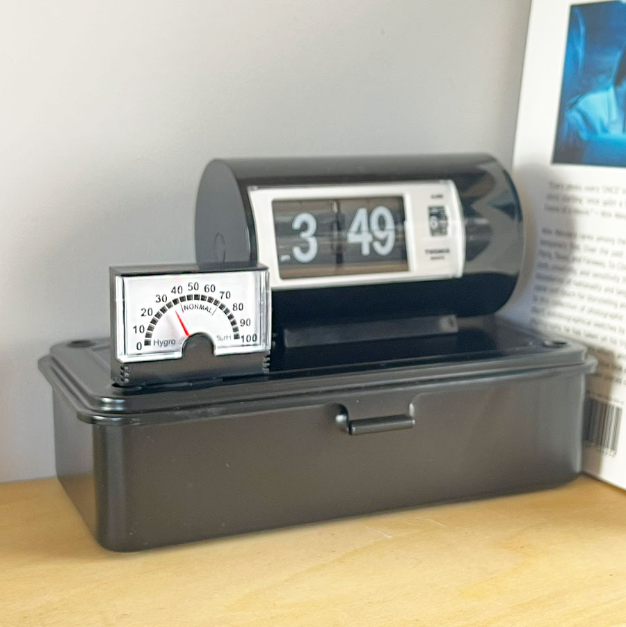 文具 雑貨 DESK LABO下北沢のTFA DOSTMAN ドストマン アナログ ハイグロメーター Analogue hygrometer 44.1020 湿度計 ドイツ製 【メール便】｜アングル3