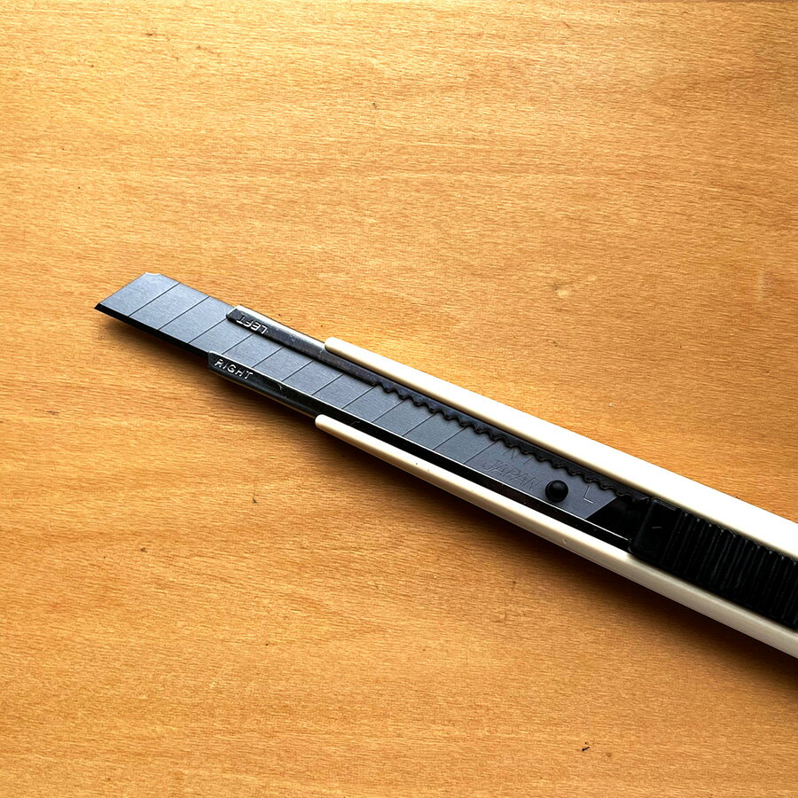 NTカッター A-300 ベーシックA型 オートロック 左右両用 【メール便】