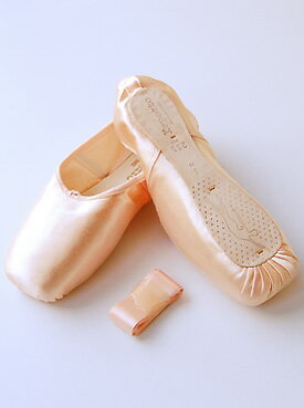 【特別価格】 バレエ用品 トウシューズ repetto レペット (カルロッタ)