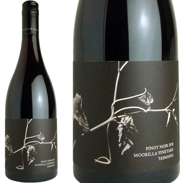 ミューズ・ピノノワール　2018　ムーリラ 色調は中程度のレンガ色、かすかな紫の色調を持ち、香りは甘いブラックチェリーとほんのり下草やスパイスの風味もあります。ルビー色でほんのりとオレンジのニュアンスがあり、ダークフルーツとバニラの香りが漂...