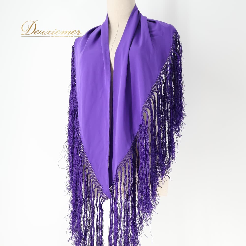  Artesanía Textil S.L フラメンコ 衣装 シージョ ピキージョ パープル系 紫 トライアングル 三角形 無地 光沢 フレコ フリンジ ダンス パーティ 発表会 飾り 装飾 装飾衣装 舞台衣装 コスチューム ステージ C046-2511069002662