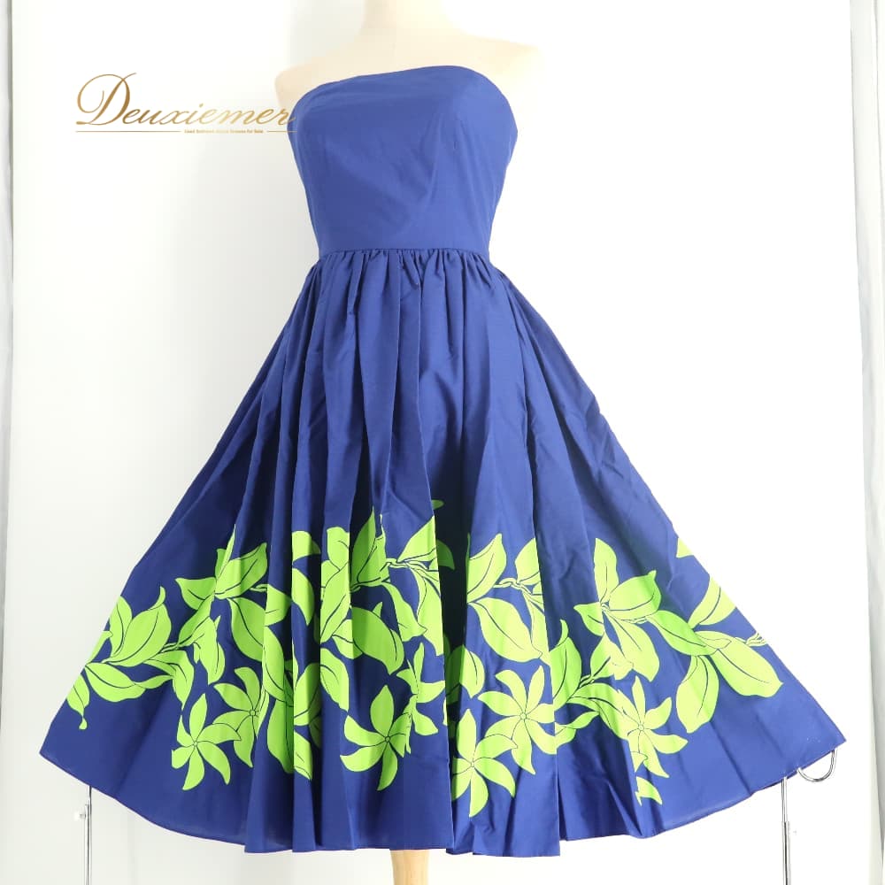 【中古】 CoCoEmily ココエミリー フラダンス 衣装 ワンピース ブルー系 ティアレ柄 花柄 植物柄 ハワイアンプリント ハワイアン アロハ フラ ダンス レッスン 練習 ハワイアンダンス 青 黄緑 グリーン系 日本製 フレアスカート 華やか 鮮やか Pサイズ B036-2512019014988