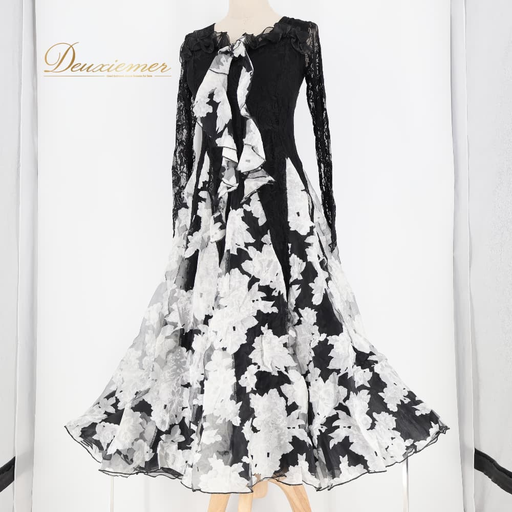 Rakuten - 【中古】 Leirena レイリーナ 社交ダンス 衣装 ワンピース ドレス ブラック系 黒 白 リボン 花 花柄 ボリューム レース 伸縮 ストレッチ 華やか 上品 かわいい スタンダード ダンス衣装 イベント A001-2510122012396