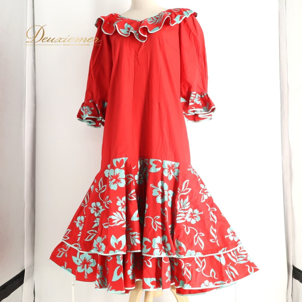 【中古】 FANCY DRESS ファンシードレス フラダンス 衣装 ワンピース ドレス レッド系 ハイビスカス柄 花柄 植物柄 フリル ハワイアンプリント ハワイアン アロハ フラ ダンス レッスン 練習 ハワイアンダンス サテン 光沢感 赤 黄緑 グリーン系 華やか F068-2512019015190