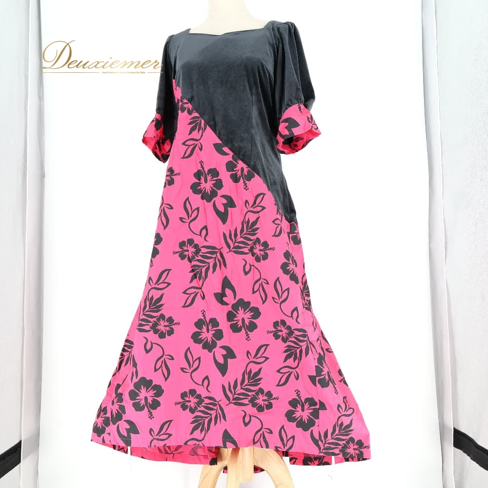 【中古】 FANCY DRESS ファンシードレス ハワイアンダンス 衣装 ワンピース フラダンス ピンク系 ハイビスカス柄 花柄 植物柄 ベロア ハワイアンプリント アロハ フラ ダンス レッスン 練習 ブラック系 ピンク 黒 華やか 鮮やか かわいい おしゃれ 上品 F079-2512019010188