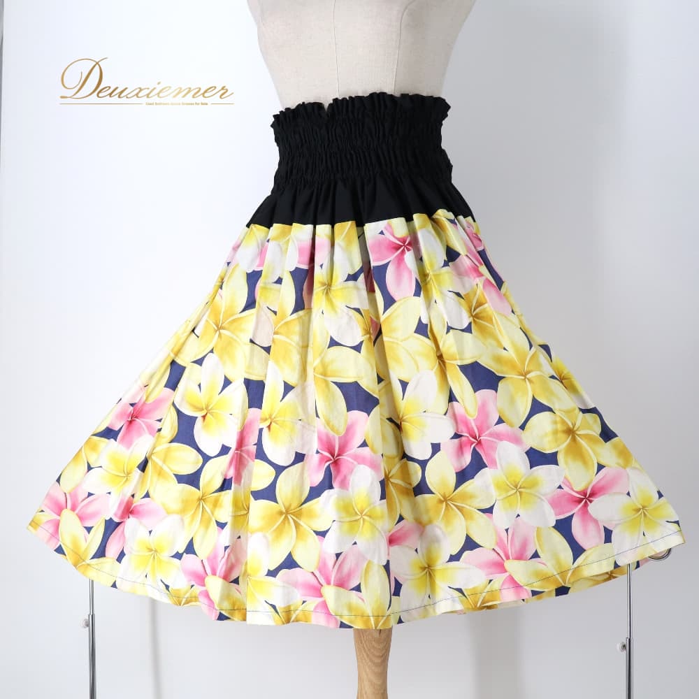 【中古】 フラダンス 衣装 パウスカート イエロー系 プルメリア柄 ハワイアンプリント 花柄 植物柄 黄 ピンク 黒 白 ダンス衣装 ハワイアンダンス レディース ブラック系 ホワイト系 ピンク系 ネイビー系 F071-2512018008797