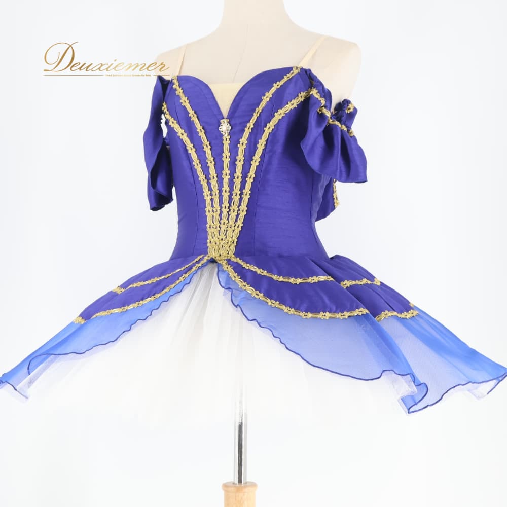 【中古】 Chacott チャコット バレエ 衣装 チュチュ ブルー系 ホワイト系 ゴールド系 青 金 白 発表会 コンクール レース レオタード 日本製 Z005-2514522000229