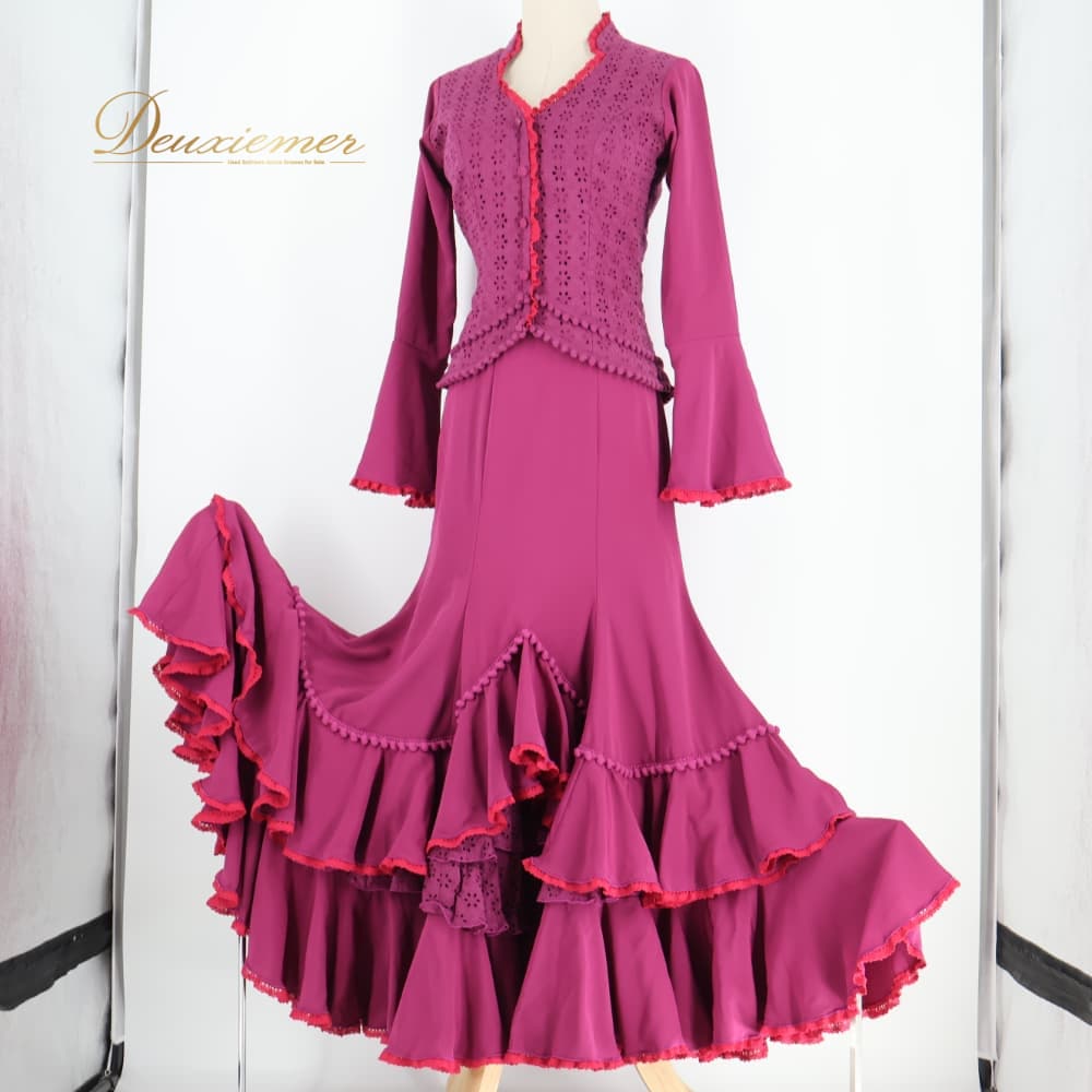 【中古】 SONIA JOHNES ソニアジョーンズ フラメンコ 衣装 ツーピース セットアップ 上下セット パープル系 ピンク系 紫 ピンク ボランテ フリル レース ダンス パーティ 発表会 上品 華やか 豪華 ステージ衣装 舞台衣装 エレガント Z013-2511020002137