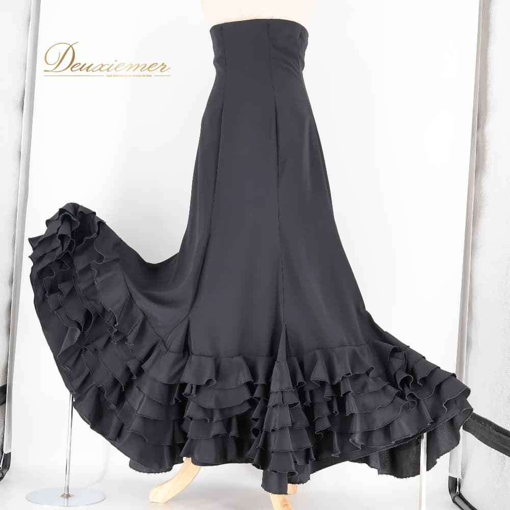 Rakuten - 【中古】 JOSE TAR RINO フラメンコ 衣装 ファルダ スカート ブラック系 黒 ハイウエスト ボランテ フリル 無地 ダンス パーティ 発表会 ステージ衣装 レッスン衣装 舞台衣装 ダンス衣装 発表会衣装 C051-2511018003597