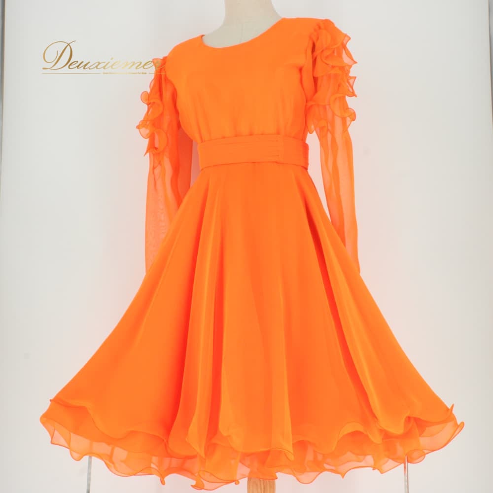 Rakuten - 【中古】 Fashionα ファッションアルファ 社交ダンス 衣装 ツーピース セットアップ 上下セット トップス スカート レッスンウェア オレンジ系 蛍光 無地 シンプル 練習着 レディース オールシーズン ボールルームダンス ソシアルダンス 上品 Mサイズ B077-2510720001693