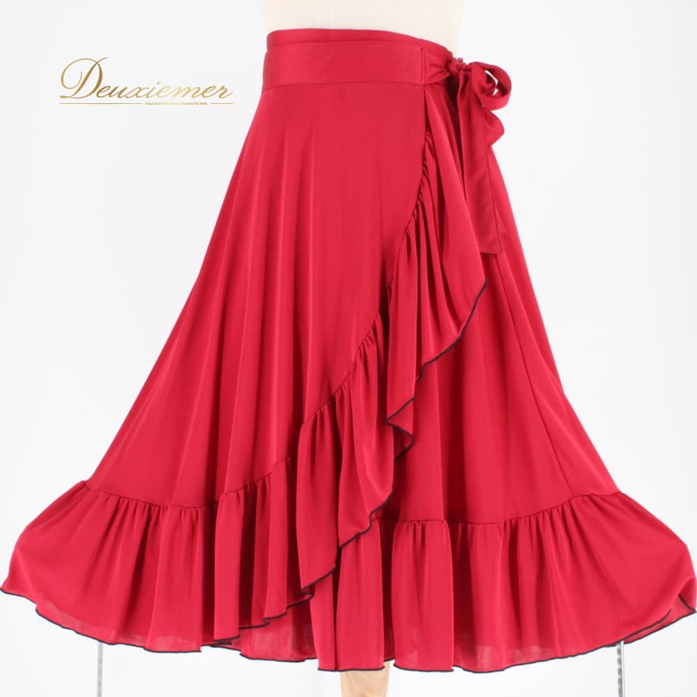 Rakuten - 【中古】 社交ダンス 衣装 スカート レッスンウェア ブラック系 レッド系 練習着 巻きスカート ラップスカート 赤 黒 フリル かわいい 上品 大人っぽい きれいめ 華やか エレガント レディース オールシーズン ボールルームダンス ソシアルダンス Mサイズ B036-2510718012526