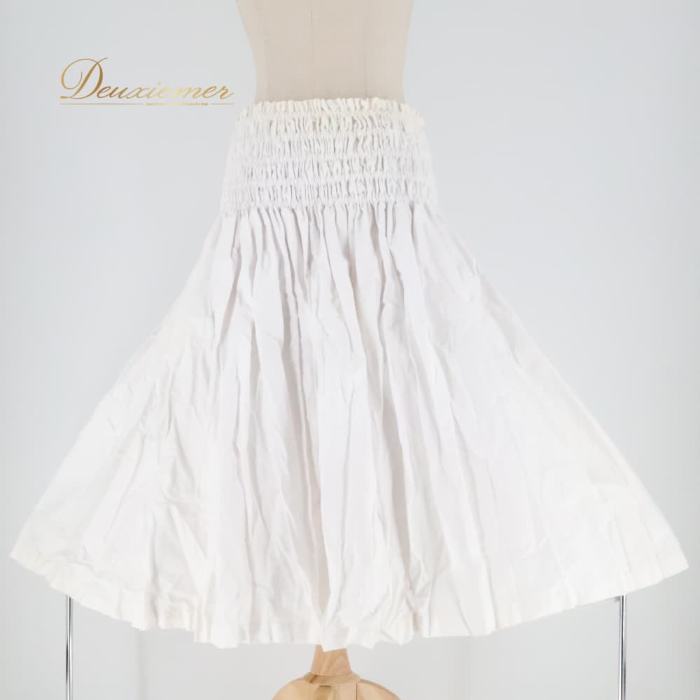 乐天商城 - 【中古】 フラダンス 衣装 パウスカート ホワイト系 ワンカラー 無地 シングル シンプル かわいい 華やか 鮮やか 明るい きれい 上品 爽やか 白 ハワイアン アロハ フラ ダンス レッスン 練習 用品 フレアスカート ティアード風 清楚 おしゃれ リゾート A124-2512018009510