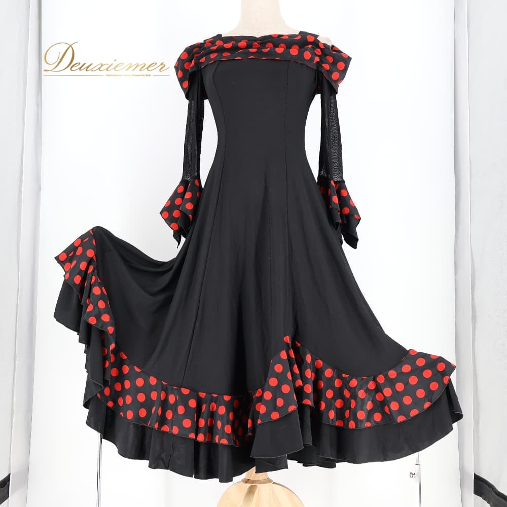 Rakuten - 【中古】 prima boutique プリマブティック フラメンコ 衣装 ドレス ワンピース ブラック系 ボランテ フリル 黒 赤 水玉 ドット かわいい 伸縮 ストレッチ 華やか ダンス衣装 イベント ステージ おしゃれ ドット柄 レッド系 A043-2511022001282