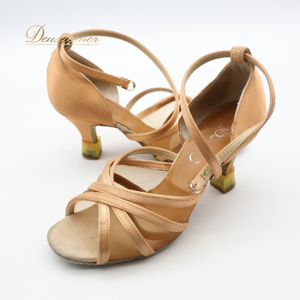 乐天商城 - 【中古】 Chacott チャコット 社交ダンス 衣装 ダンスシューズ ラテン ブラウン系 靴 くつ シューズ ヒール レディース 茶 ストラップ シンプル かわいい 上品 練習 レッスン イベント ステージ パーティー ダンス衣装 ダンス用品 K028-2510233000534