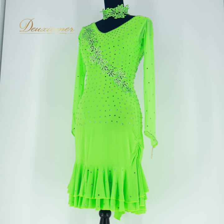 【中古】社交ダンス 衣装 ラテン ドレス ワンピース ダンスウェア レディース L 黄緑 蛍光 デモ 競技 ダンス パーティ 発表会 グリーン系 蛍光色 フロア映え 伸縮素材 動きやすい 競技用 発表用 おしゃれ 柔らかい I045-2510222001139