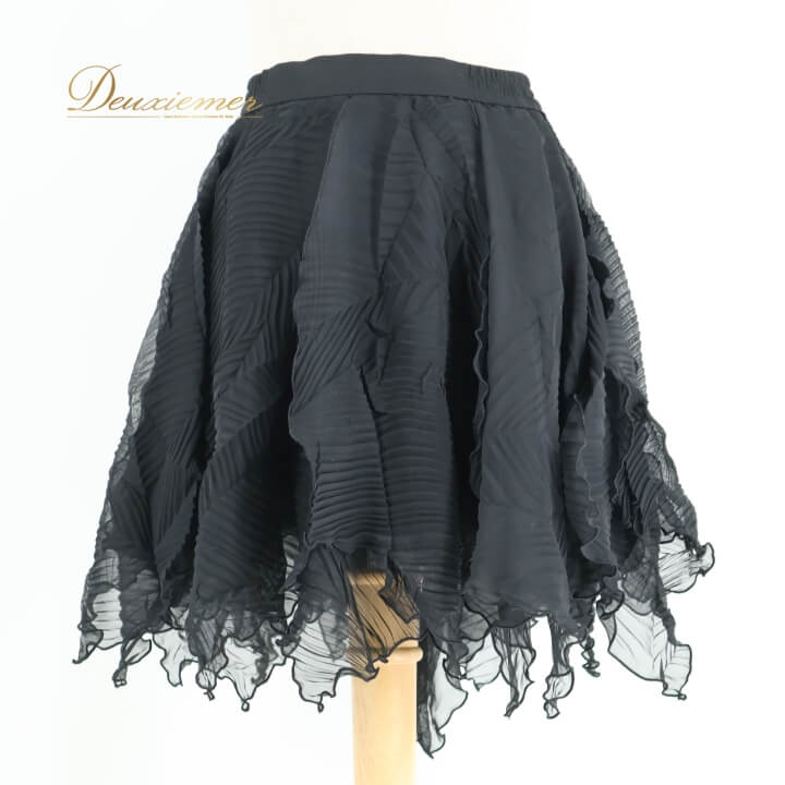 【中古】社交ダンス 衣装 スカート キュロット ブラック系 チャコット 黒 パンツ ショート丈 レッスン 透け感 ミニ丈 パンツ Chacott 日本製 練習着 オールブラック ひらひら ダンスウェア