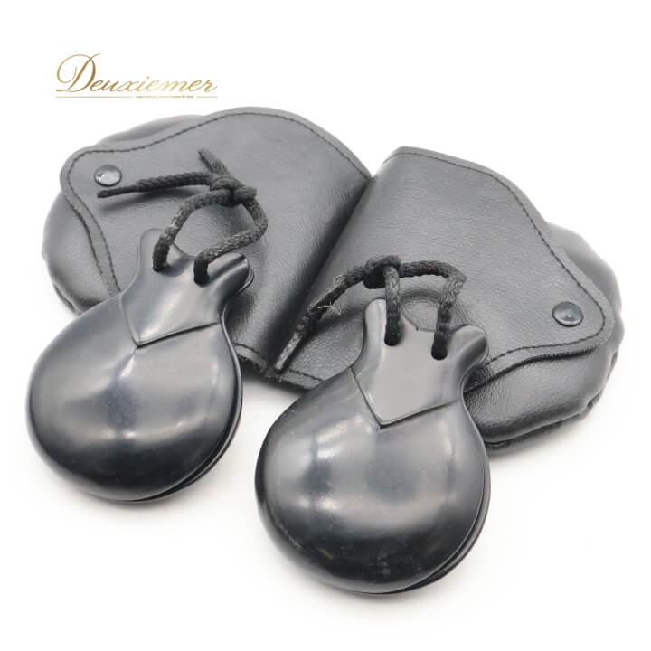 【中古】フラメンコ パリージョ カスタネット 小物 小道具 楽器 ブラック系 黒 真っ黒 ペア 両手 ケー..