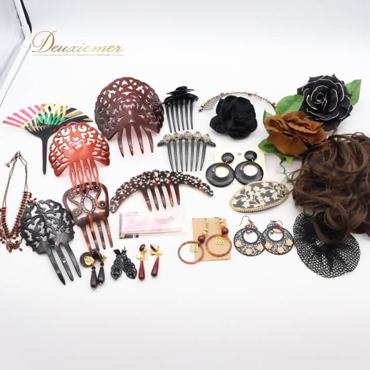 【中古】フラメンコ 小物 小道具 ペイネタ ピアス イヤリング フローレス つけ毛 つけまつ毛 花 薔薇 ブラウン系 茶色 ブラック系 黒 アクセサリー まとめ...