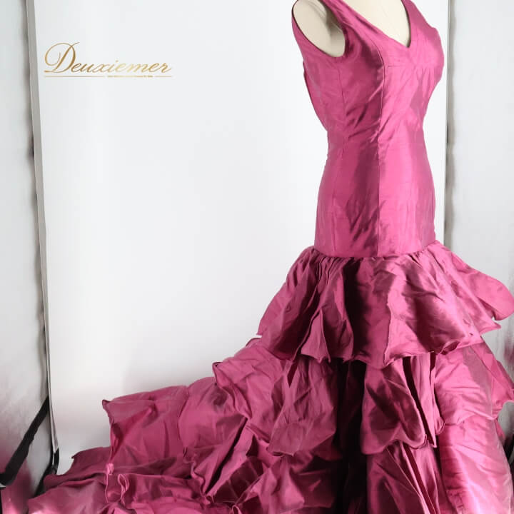 【中古】フラメンコ 衣装 バタデコーラ ドレス ワンピース ピンク 紫 ボランテ フリル 無地 光沢 ダン..