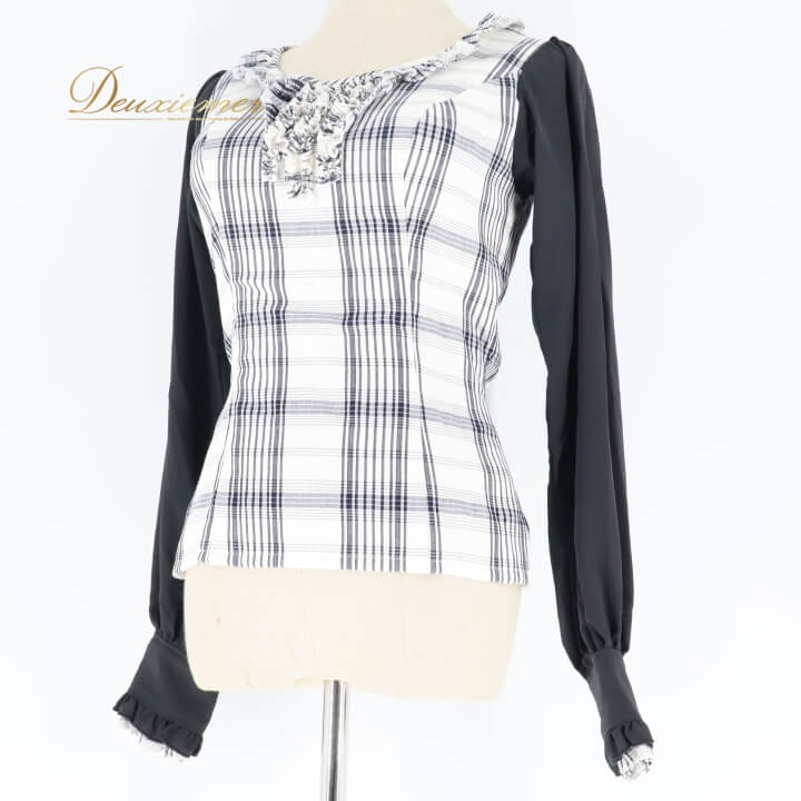 【中古】フラメンコ 衣装 トップス ブラウス 白 黒 長袖 チェック フリル ダンス パーティ 発表会 ホワ..