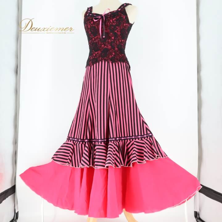 【中古】atelier Bellissima アトリエベリッシマ フラメンコ 衣装 ファルダ スカート トップス ツーピース セットアップ ピンク 黒 ストライ...