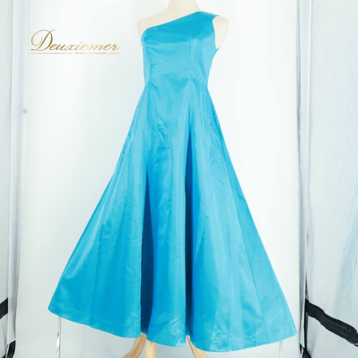 【中古】Hula Dream フラドリーム フラダンス 衣装 ワンピース ドレス ブルー系 水色 無地 シンプル 光沢 ワンショルダー ハワイアン アロハ 華や...